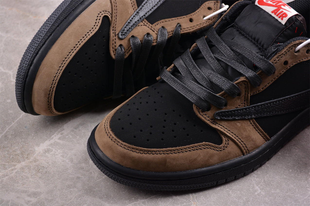 La Travis Scott x Air Jordan 1