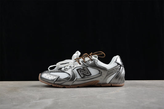 New Balance 530 x Miu Miu – Sneakers Retro Luxury