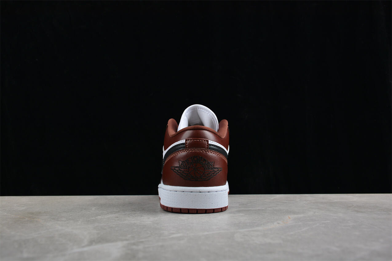 Air Jordan 1 Low “Blanc Bordeaux