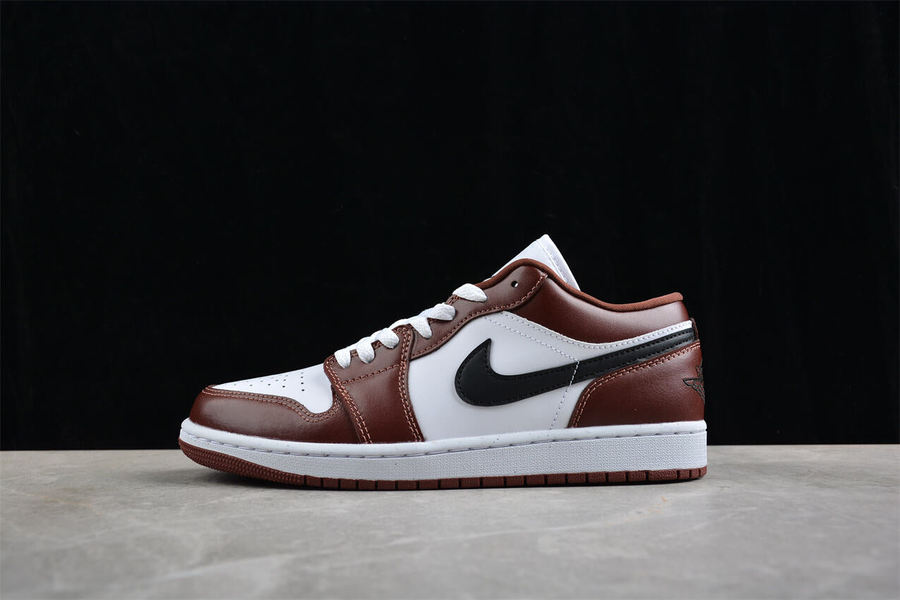 Air Jordan 1 Low “Blanc Bordeaux