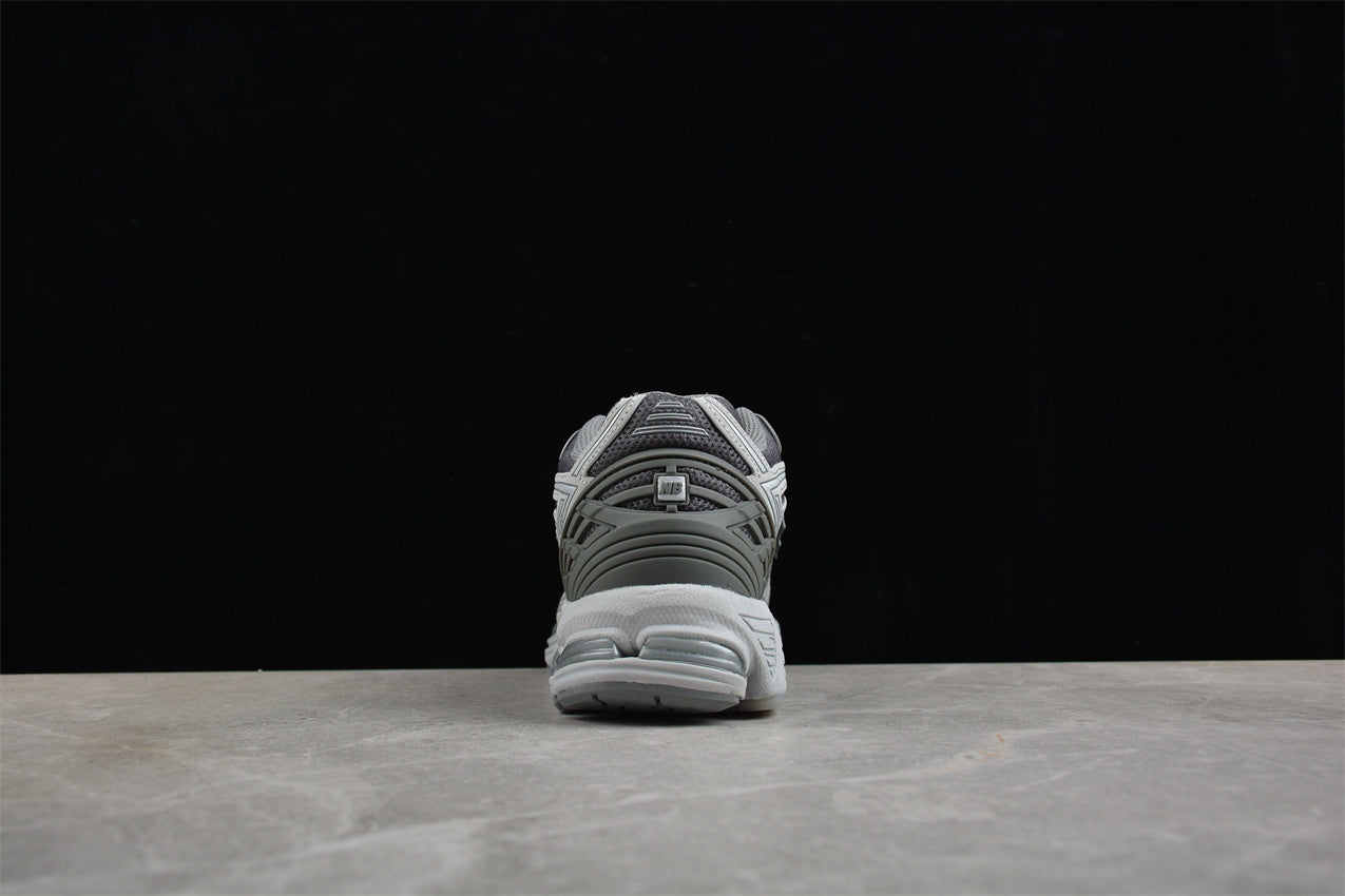 1906 Retro Dad Sneakers