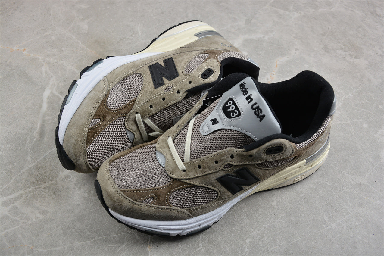New Balance M993 – Sneakers USA