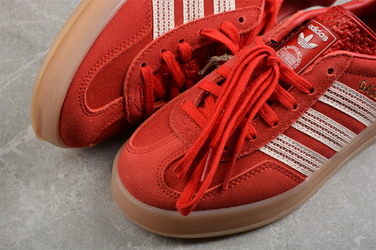 Ad Gazelle Indoor