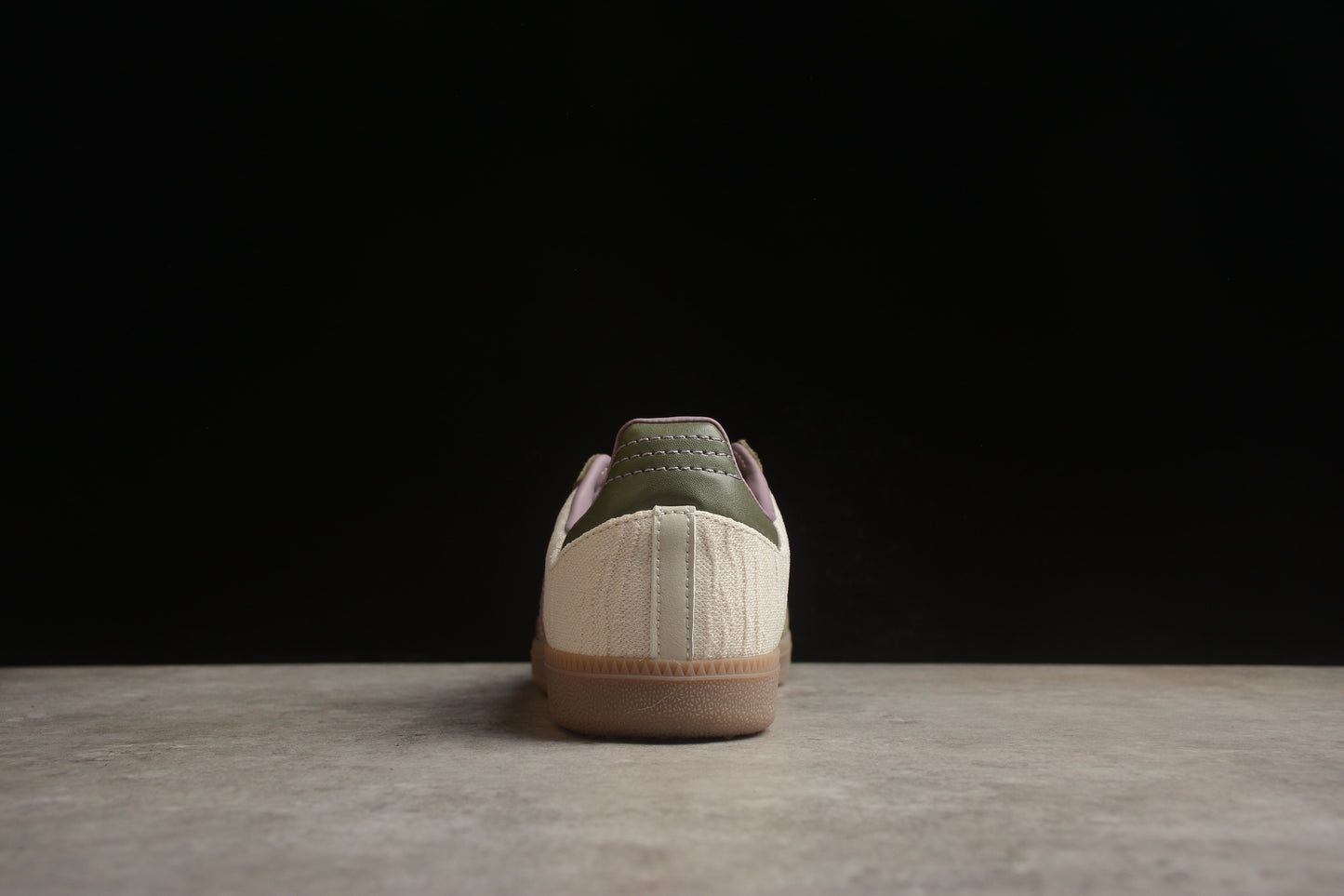 Ad Gazelle Indoor