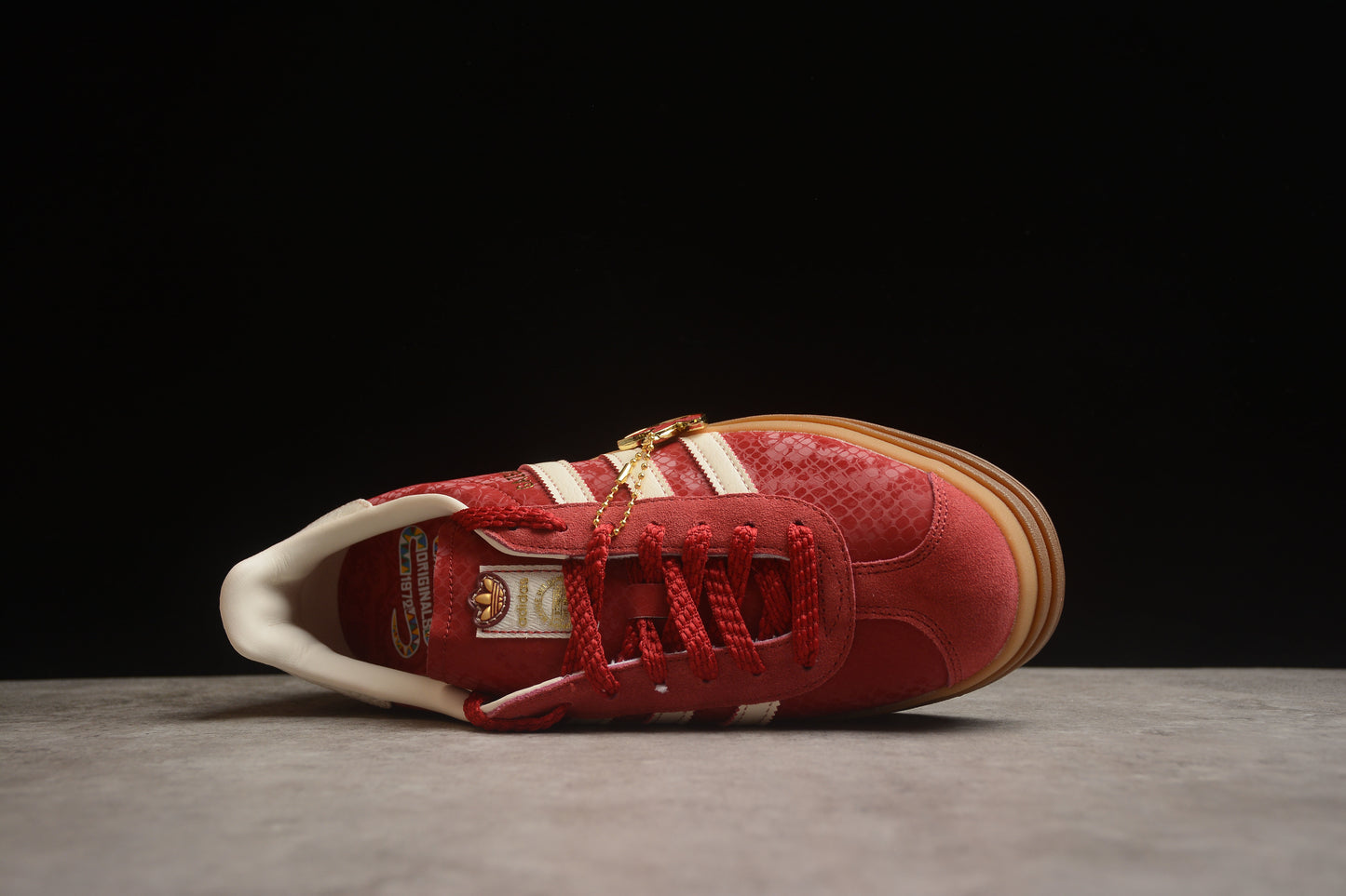 Ad Gazelle Bold