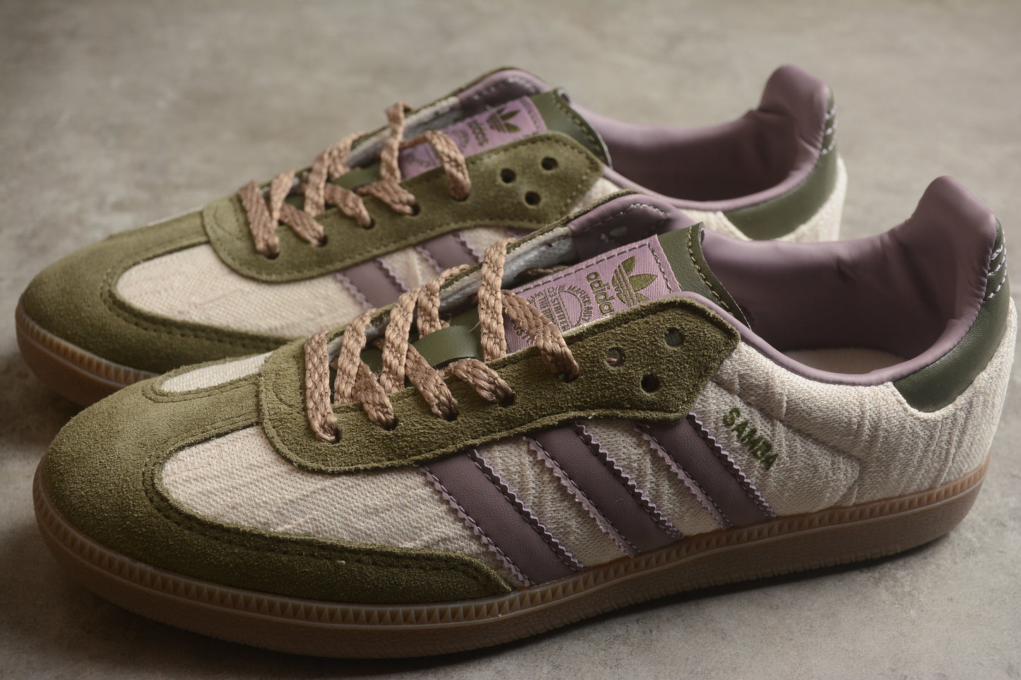 Ad Gazelle Indoor