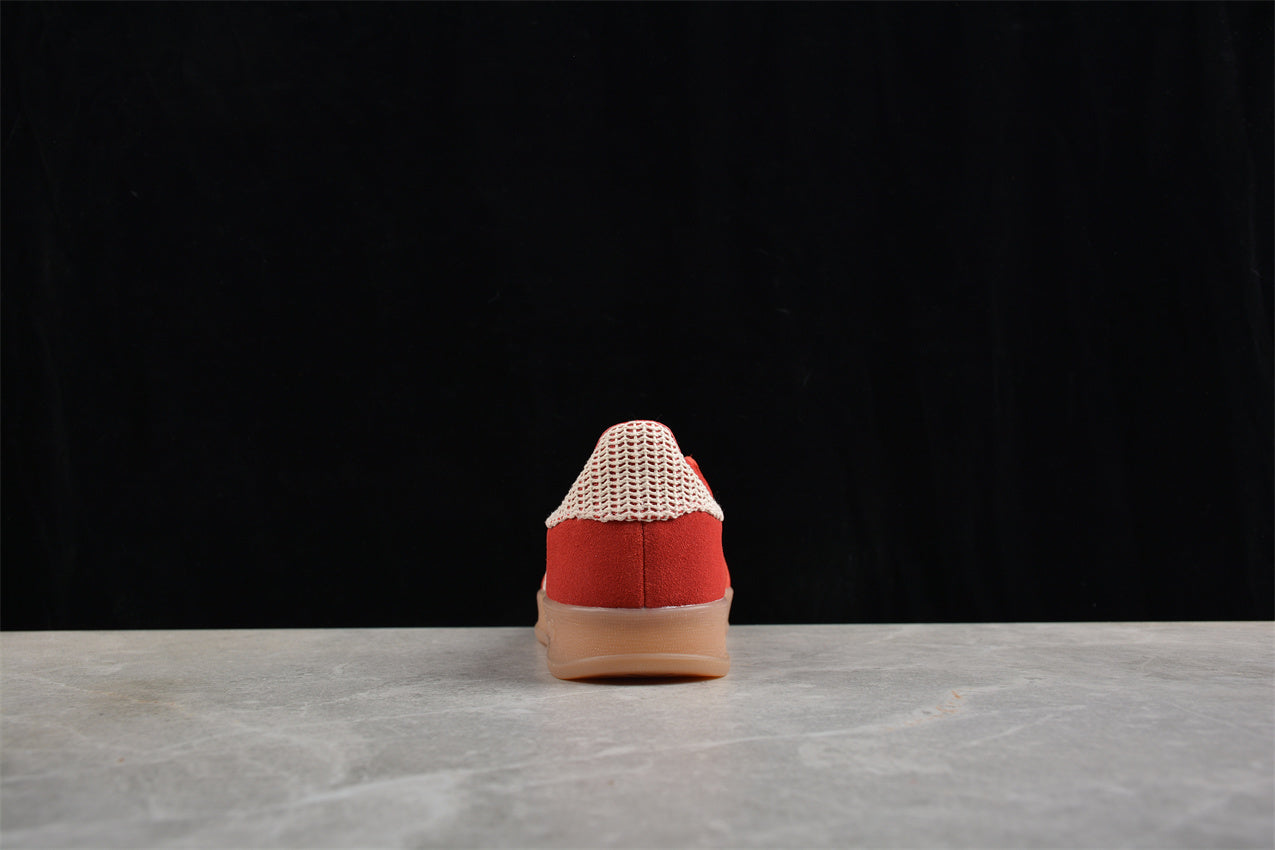 Ad Gazelle Indoor