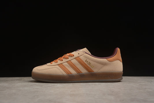 Ad Gazelle Indoor