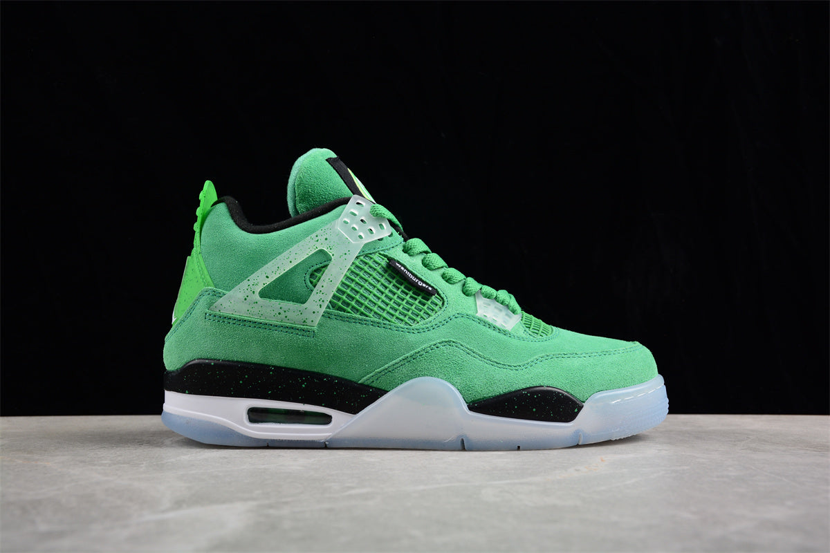 Air Jordan 4 PE