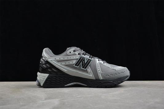 1906 Series – Chaussure Rétro