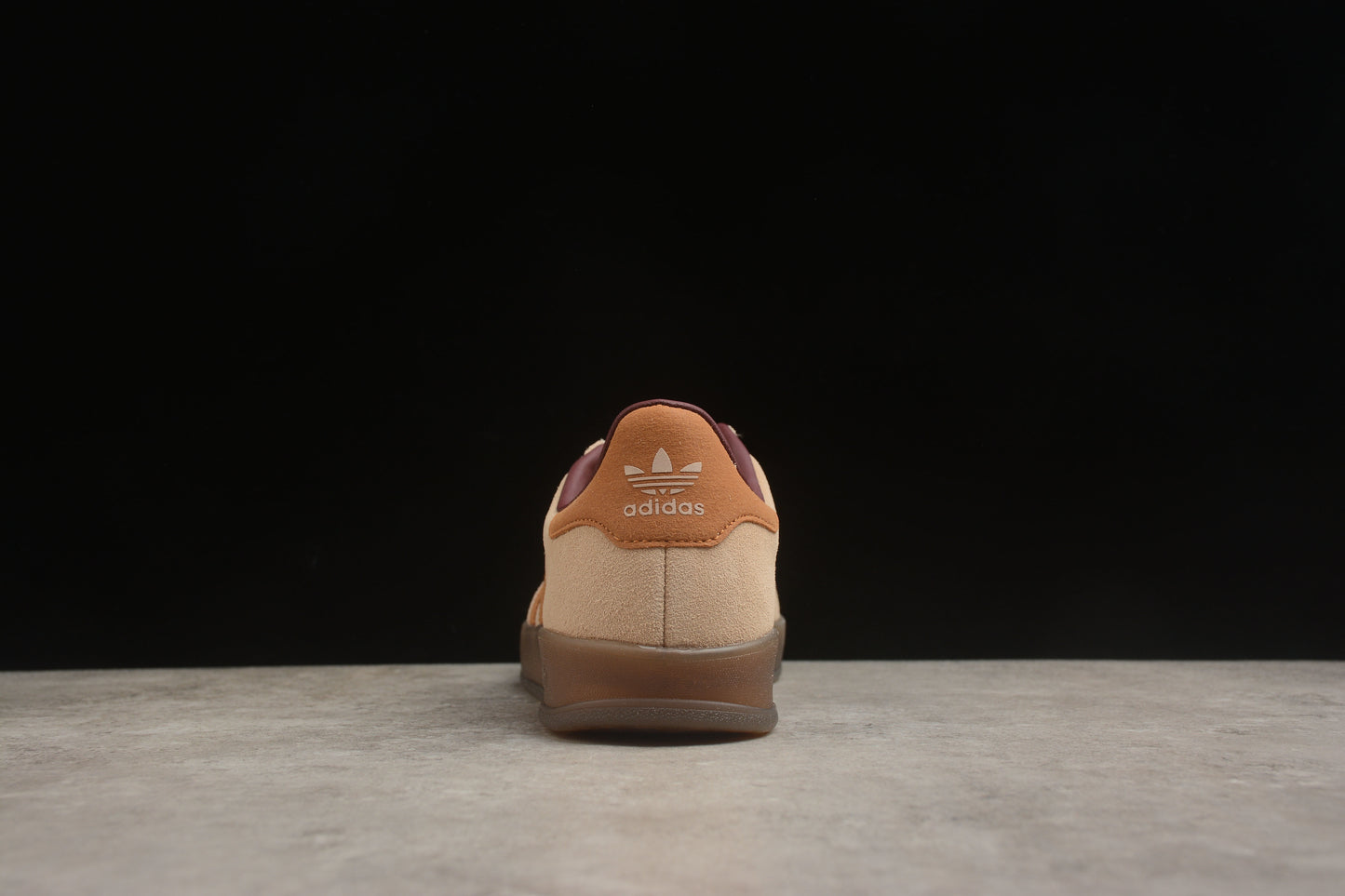 Ad Gazelle Indoor