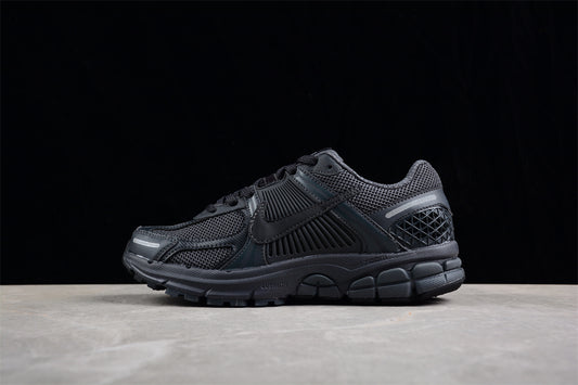 Nike Zoom Vomero 5 NBHD – Sneakers