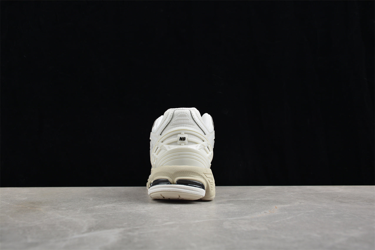 1906 Retro Dad Sneakers