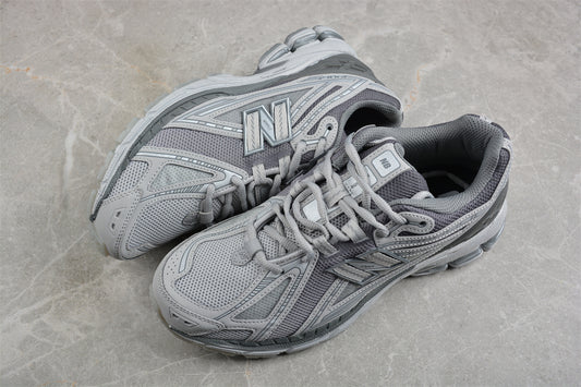 1906 Retro Dad Sneakers