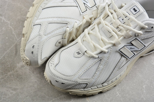 1906 Retro Dad Sneakers