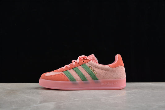 Ad Gazelle Indoor