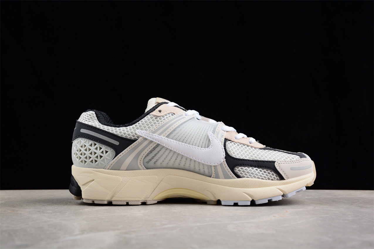 Nike Zoom Vomero 5 SP – Sneakers