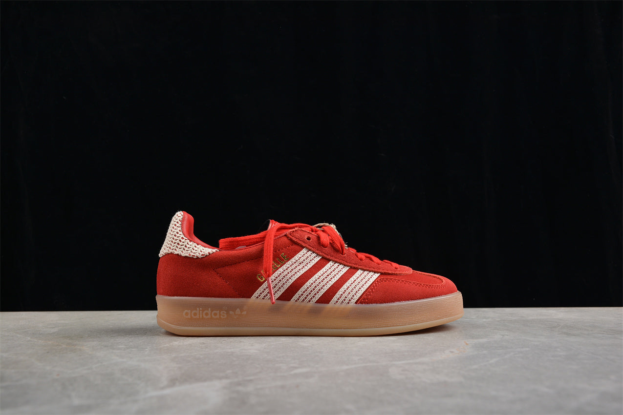 Ad Gazelle Indoor