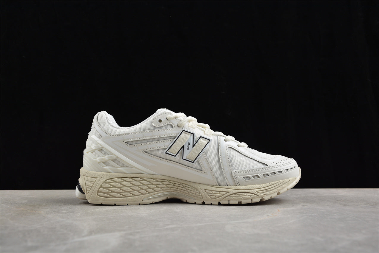 1906 Retro Dad Sneakers