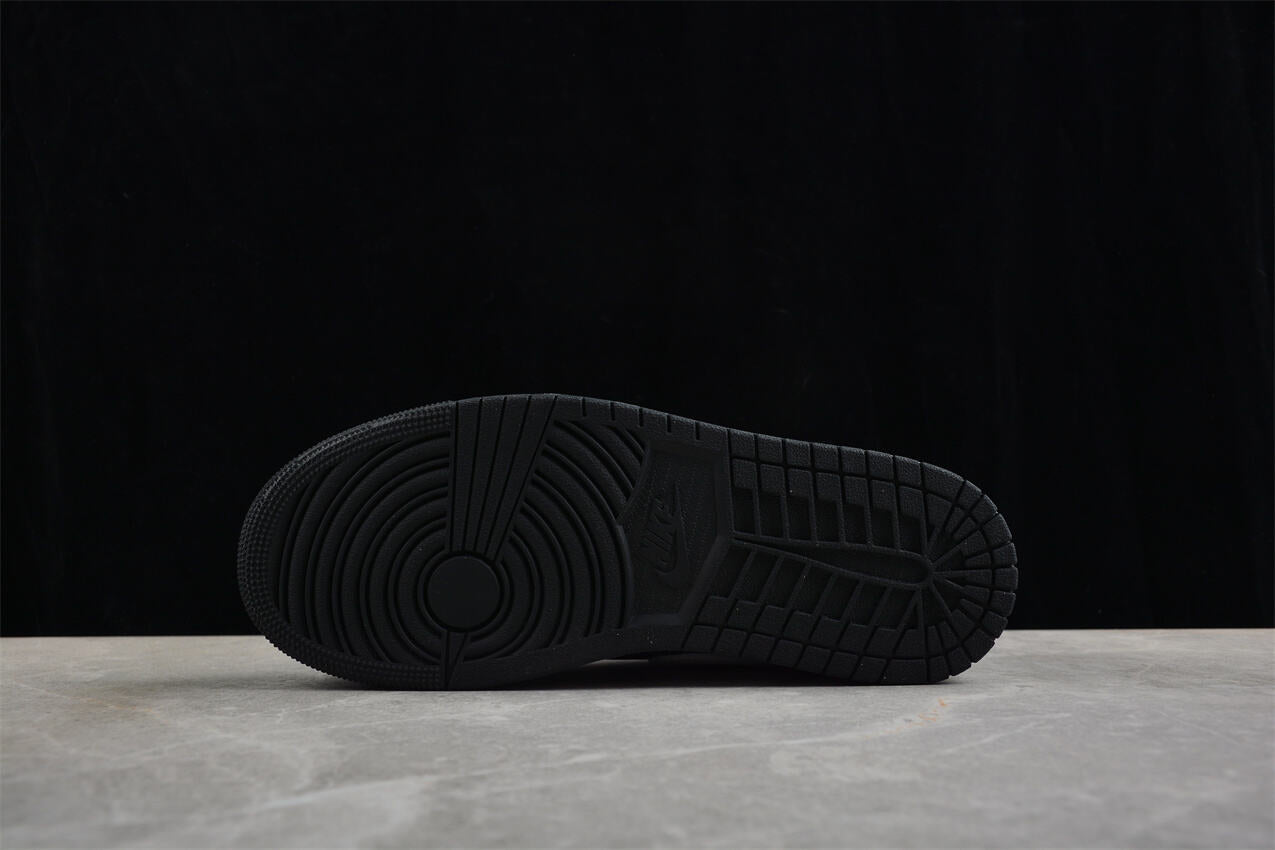 Air Jordan 1 Low “Noir Blanc