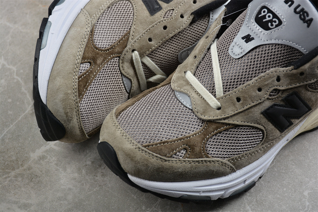 New Balance M993 – Sneakers USA