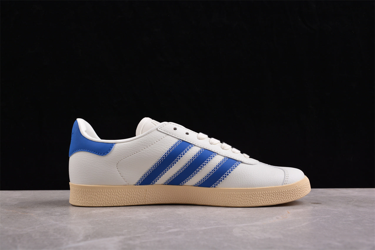 Ad Gazelle Indoor