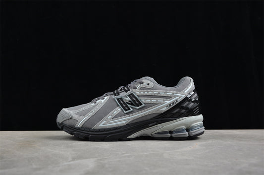 1906 Series – Chaussure Rétro