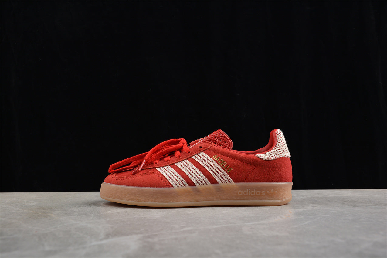 Ad Gazelle Indoor