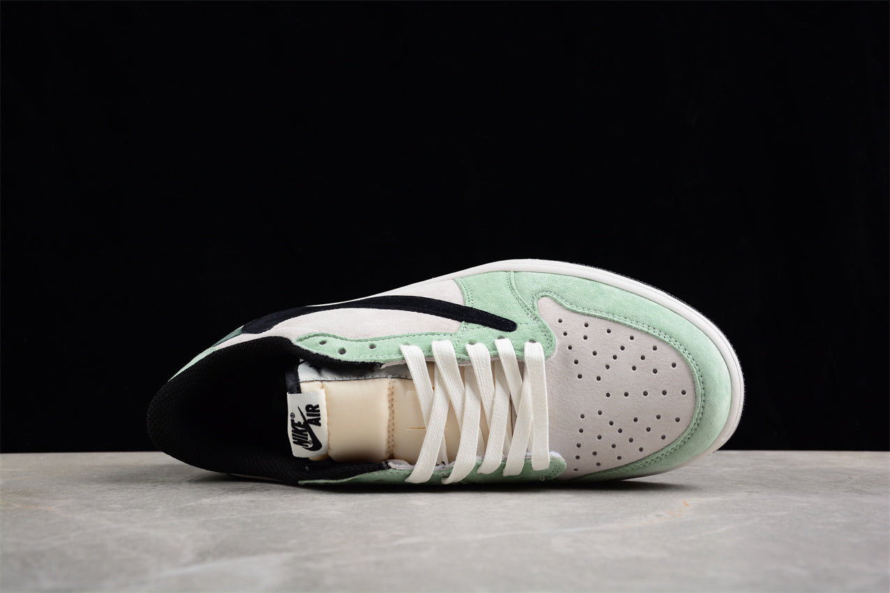 Travis Scott x Air Jordan 1