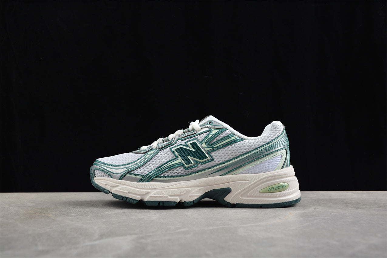 New Balance 740 – Sneakers