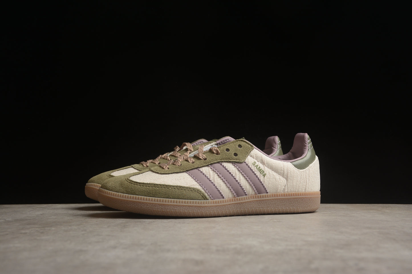 Ad Gazelle Indoor