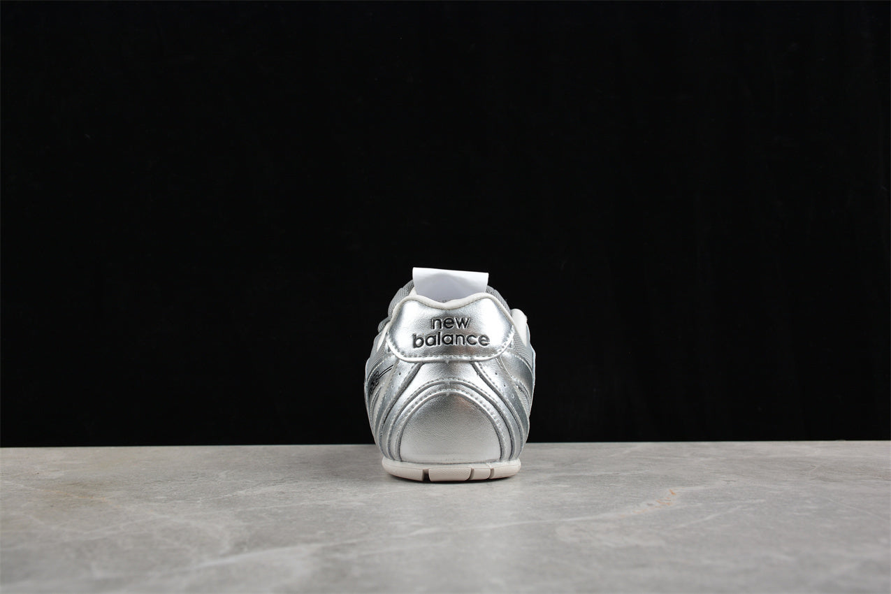 New Balance 530 x Miu Miu – Sneakers