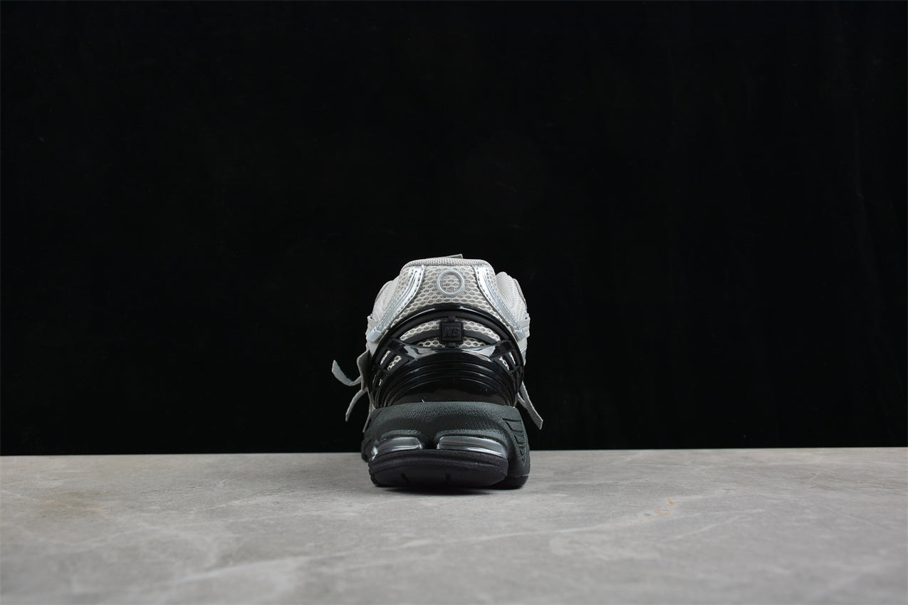 1906 Series – Chaussure Rétro  