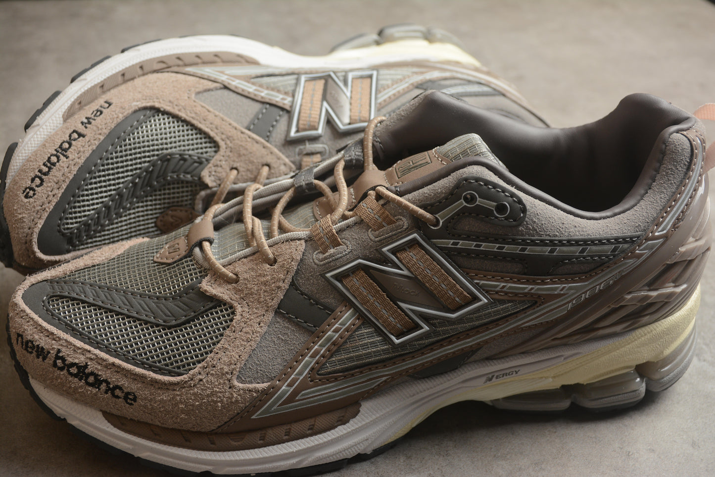 New Balance 1906 – Retro Dad Sneakers