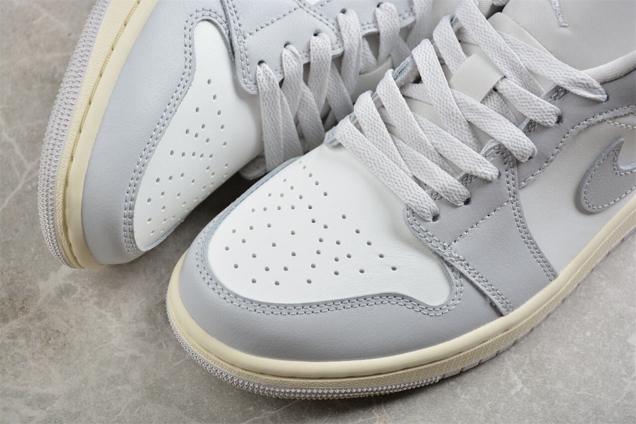La Air Jordan 1 Low “Blanc Gris