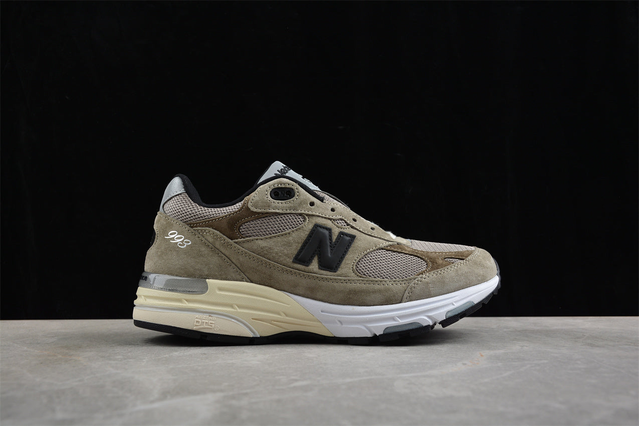 New Balance M993 – Sneakers USA