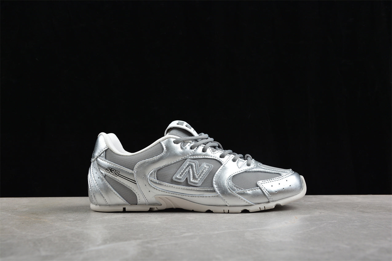 New Balance 530 x Miu Miu – Sneakers