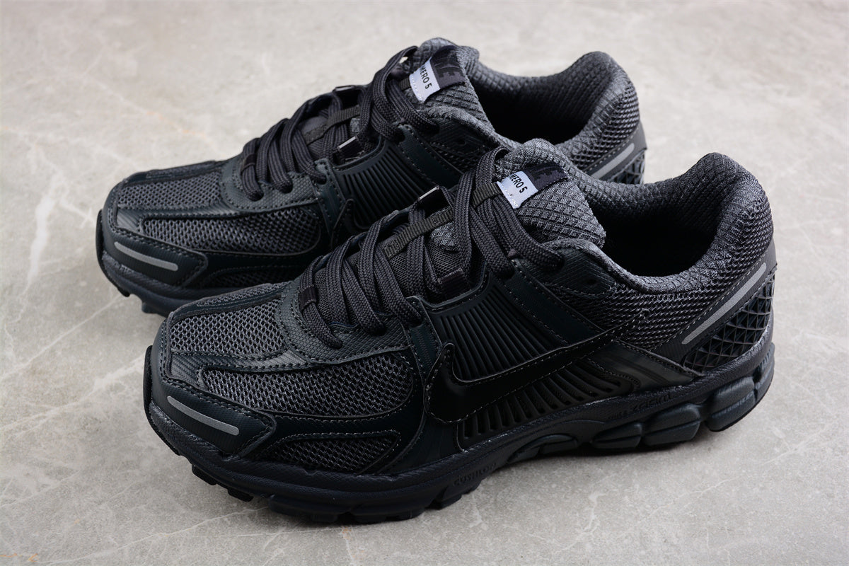 Nike Zoom Vomero 5 NBHD – Sneakers