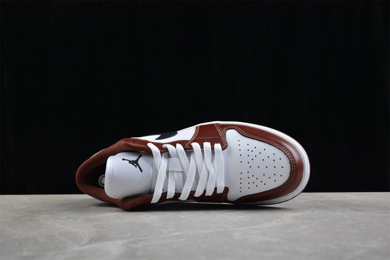 Air Jordan 1 Low “Blanc Bordeaux